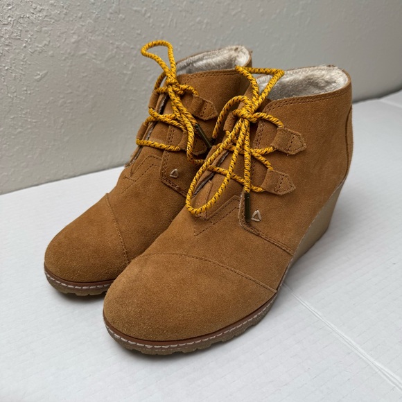 Toms Desert wedge tan suede ankle boots booties 8.5 - Picture 2 of 12